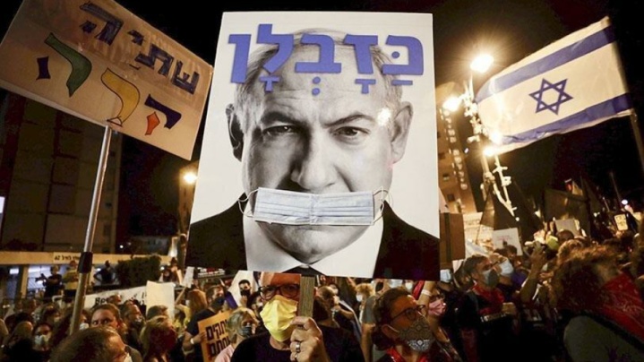 نتانیاهو روی تیغ اعتراضات خیابانی و اختلاف در کابینه