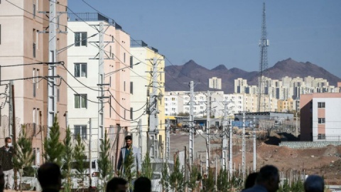 واگذاری ساخت مسکن به متقاضیان