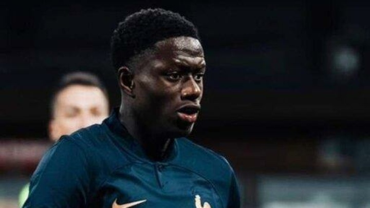تیم ملی فرانسه بازیکن مسلمان را به خاطر روزه داری اخراج کرد