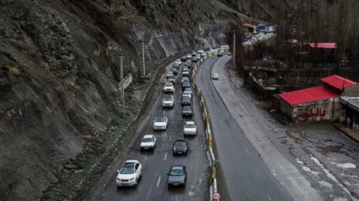وضعیت جاده‌ها| ترافیک سنگین در محورهای چالوس و هراز