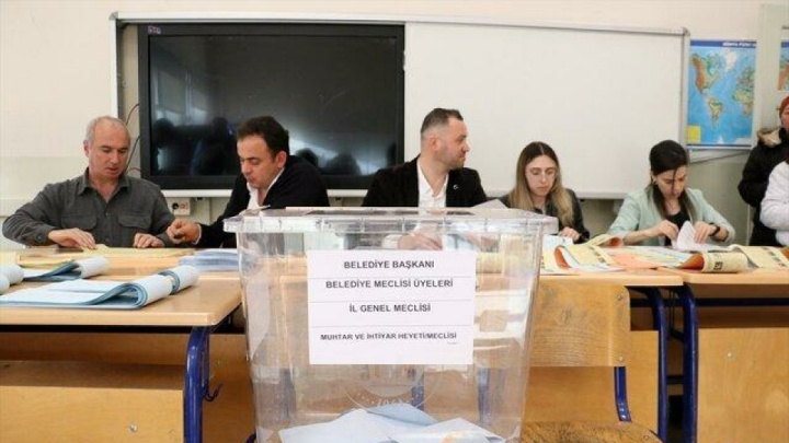 شهردار فعلی استانبول پیشتاز  انتخابات استانبول است