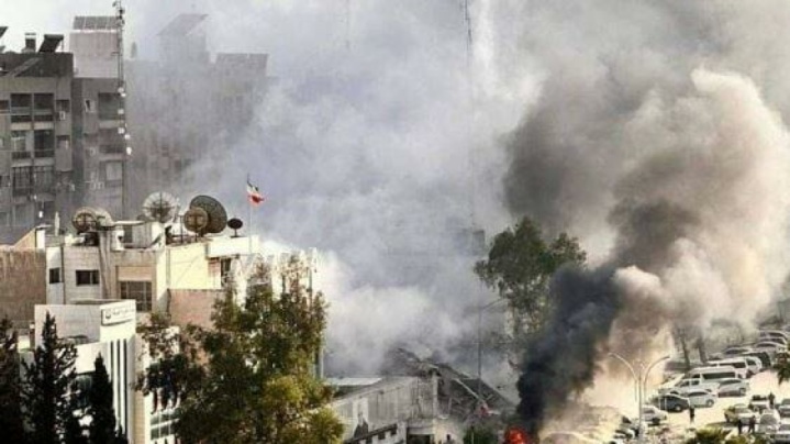 دفتر کنسولی سفارت ایران در دمشق مورد حمله هوایی قرار گرفت