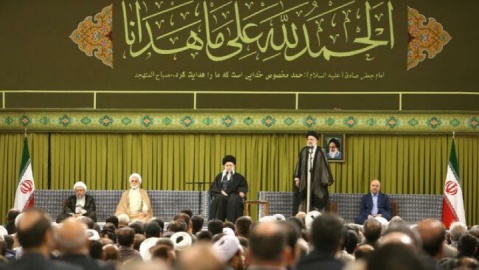 دیدار مسئولان، سفرای کشورهای اسلامی و جمعی از اقشار مختلف مردم با رهبر انقلاب