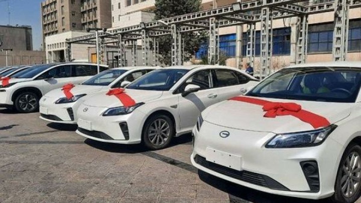استقرار تاکسی‌های برقی در مناطق پرتردد تهران