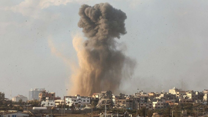 ۸ نیروی پلیس غزه بر اثر بمباران جنگنده‌های رژیم صهیونیستی به شهادت رسیدند