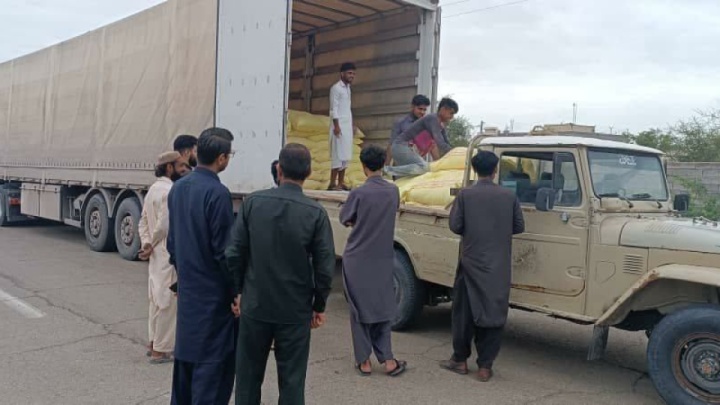 اقدامات نیروی زمینی سپاه برای کمک به سیل‌زدگان استان سیستان و بلوچستان
