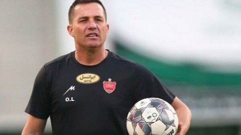 اوسمار در پرسپولیس می‌ماند؟