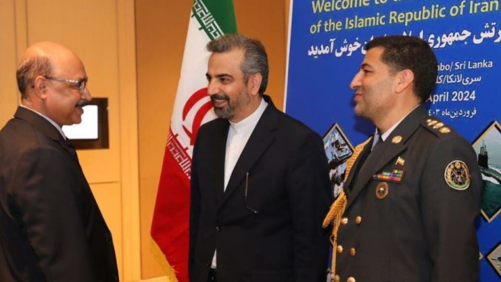 دیپلماسی دفاعی، بخشی از سیاست‌ خارجی ایران است