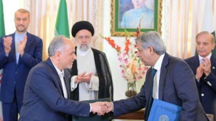 ایران و پاکستان سند همکاری «حقوقی _قضایی» امضا کردند