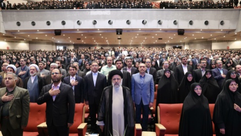 آیین تجلیل از معلمان نمونه کشوری با حضور رئیسی