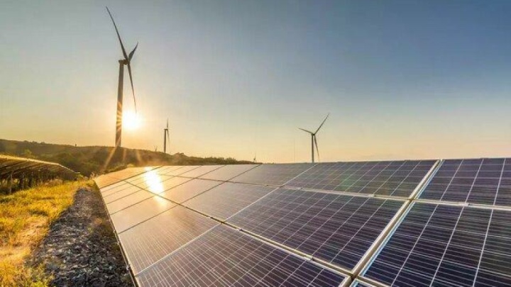 «انرژی‌های تجدیدپذیر» سرمایه‌گذاری هدف‌مند دولت در حوزه انرژی