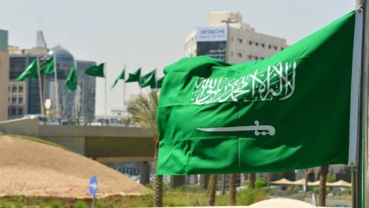 پیام تسلیت پادشاه و ولی‌عهد عربستان برای شهادت رئیسی