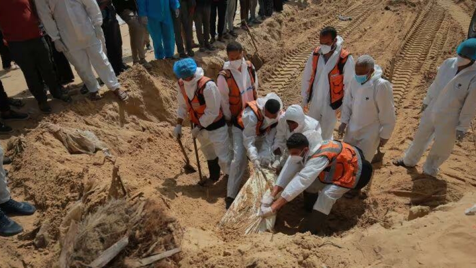 کشف یک گور جمعی دیگر، در بیمارستان «شفاء» غزه