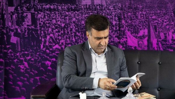 سلاجقه: ”انتشارات ایران” در حوزه مسائل سیاسی بسیار عمیق کار کرده است