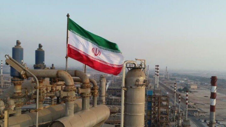 استیصال آمریکا مقابل نفت ایران