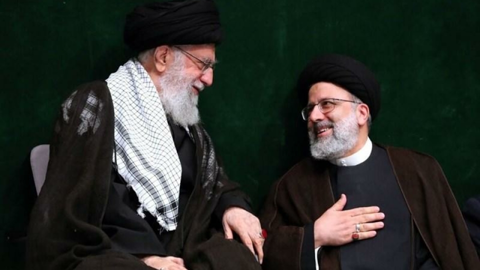 رهبر انقلاب: ملت ایران خدمتگزار مخلص و باارزشی را ازدست داد / اعلام 5 روز عزای عمومی