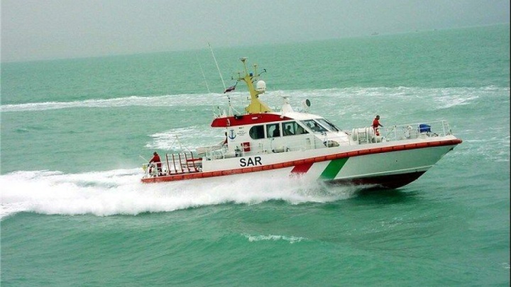 امدادرسانی به سرنشین شناور مسافربری پایان یافت