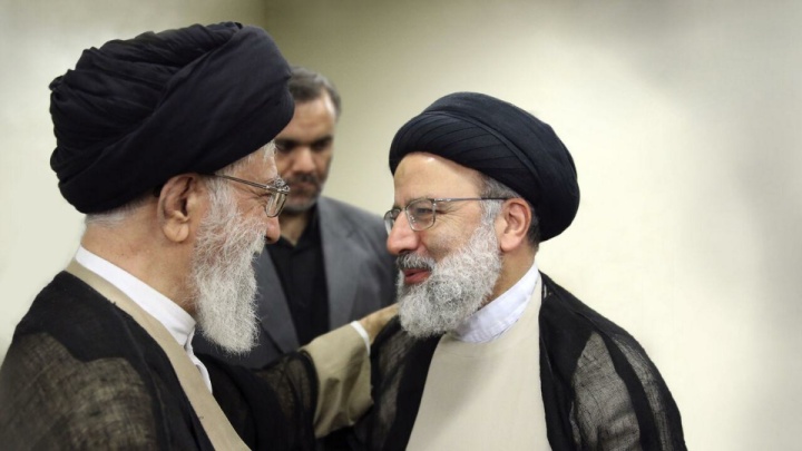 گلوبال‌تایمز: «آیت‌الله خامنه‌ای» تضمین‌کننده ثبات ایران است