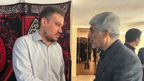 حضور وزیر ورزش و جوانان در منزل شهید امیرعبداللهیان