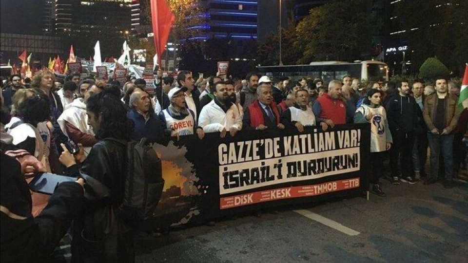 معترضات در ترکیه کنسولگری رژیم صهیونیستی را آتش زدند