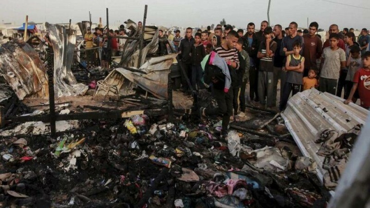 جنایتی دیگر در رفح؛ شهادت ۲۰ فلسطینی در حمله به اردوگاه «المواصی»
