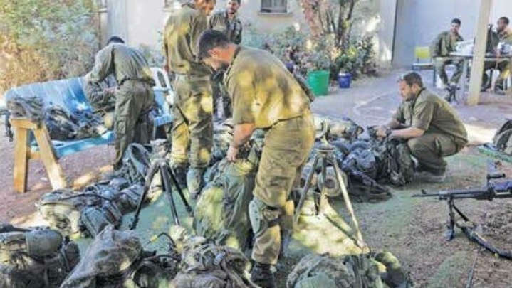 رد کفش‌های سربازان قسام بر چهره اشغالگران