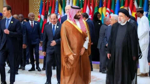 ضرورت تداوم سیاست خارجی ابتکاری و نتیجه بخش