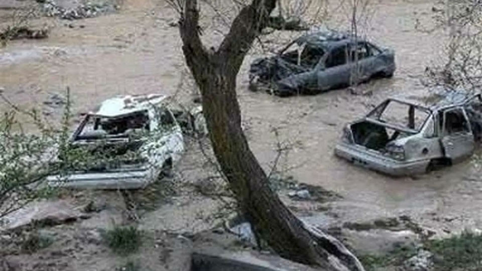 وضعیت جاده‌ها| کندوان به علت وقوع سیلاب مسدود شد