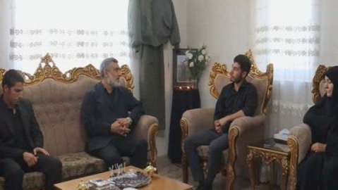 دیدار سردار حاجی‌زاده با خانواده شهید بهروز قدیمی