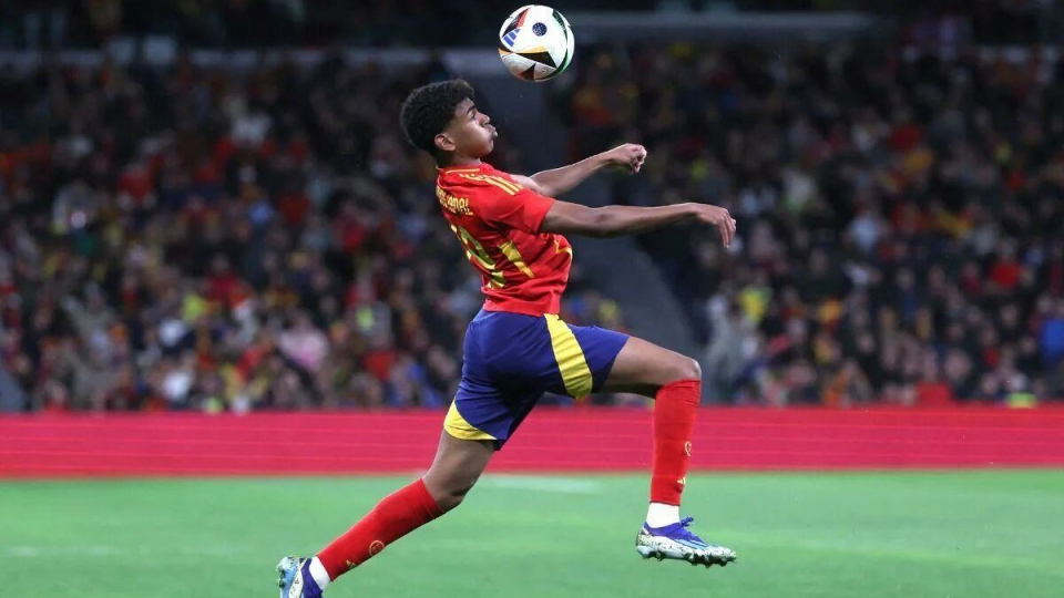 ستاره ۱۶ ساله اسپانیا جوان‌ترین بازیکن تاریخ یورو