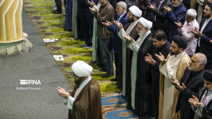 نماز عید قربان در دانشگاه تهران