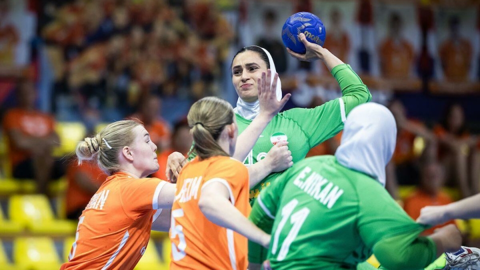 شکست دختران هندبال ایران مقابل هلند در قهرمانی جهان