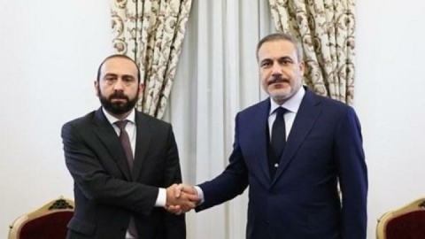 گفت‌وگوی تلفنی وزرای خارجه ترکیه و ارمنستان