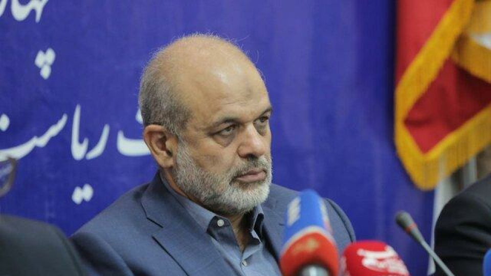 عذرخواهی وزیر کشور از ایرانیان خارج از کشور