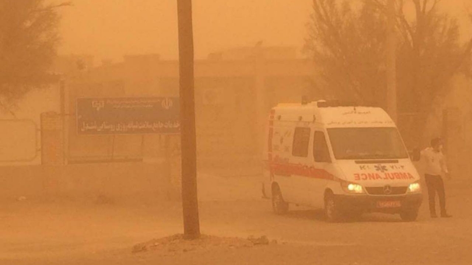 راهی شدن 620 نفر به بیمارستان در اثر طوفان در سیستان