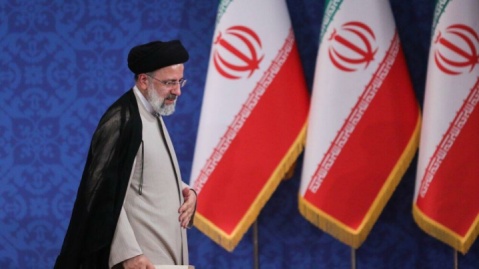 ویژه‌نامه ایران اقتصادی در مورد عملکرد دولت شهید جمهور