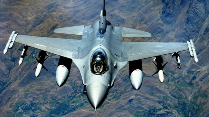 مقام ارشد نظامی اوکراین: زمان تحویل جنگنده های اف-۱۶ به ما اعلام شده است
