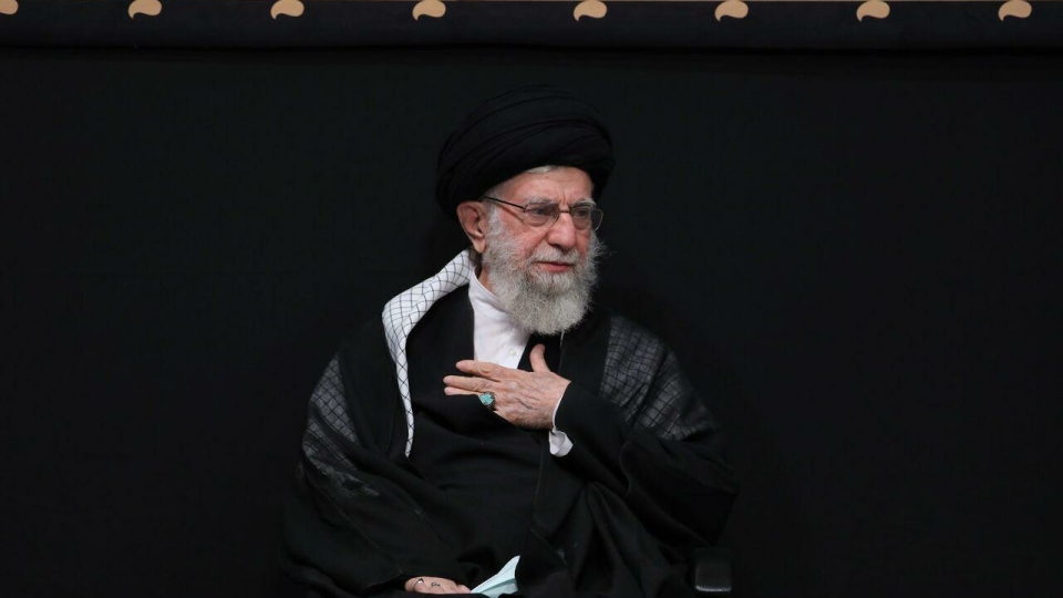 برگزاری مراسم قرائت زیارت اربعین و اقامه عزای حسینی با حضور رهبر انقلاب