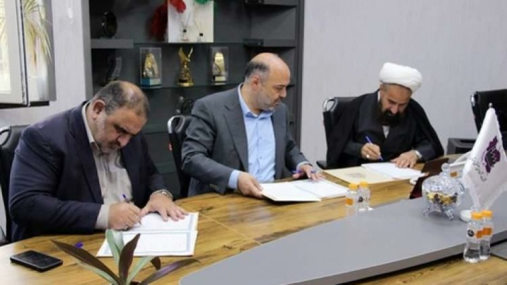 بنیاد شهید و امور ایثارگران حل و فصل اشتغال خانوادههای شاهد و ایثارگر را وظیفه خود میداند
