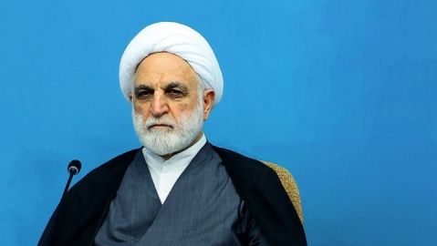 اژه‌ای: از مسئله اصلی کشور که اقتصاد است نباید غافل شویم