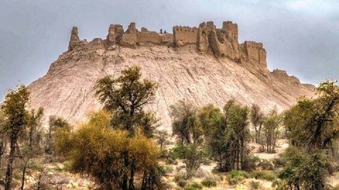 صدور سند مالکیت برای قلعه تاریخی بمپور در سیستان و بلوچستان