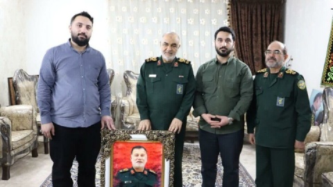 شهید نیلفروشان افتخار سپاه است