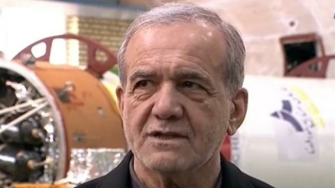 پزشکیان: توان دفاعی ایران برای این است که کسی جرات تجاوز به خاک ما را نداشته باشد