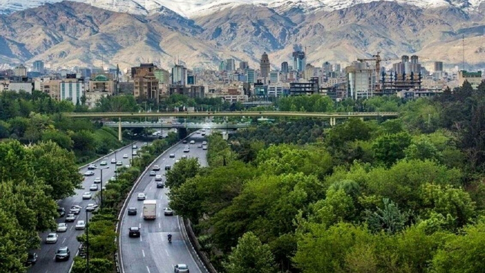 هوای تهران تا پایان هفته گرم است؛ کاهش آلودگی از سه‌شنبه