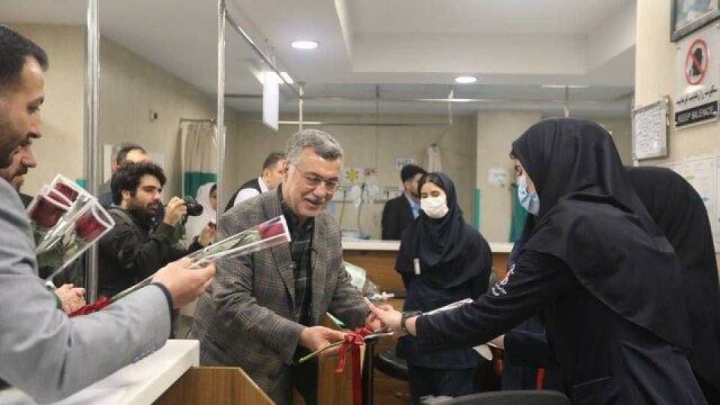 بازدید نوروزی وزیر بهداشت از دو بیمارستان در تهران