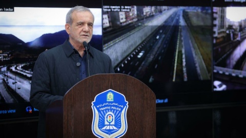 بازدید رئیس جمهور از مرکز اطلاعات و کنترل هوشمند ترافیک پلیس راهور