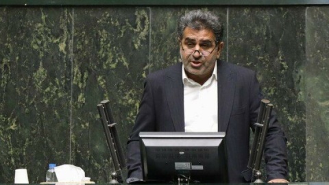 سرمایه‌گذاری در تولید می‌تواند بسیاری از مشکلات اقتصادی کشور را حل کند