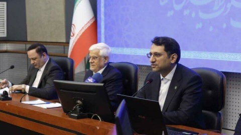 عارف: سهم مناطق آزاد در اقتصاد ملی باید به‌طور دقیق تعریف شود