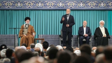 پزشکیان: شعار سرمایه گذاری در تولید را عملیاتی می کنیم
