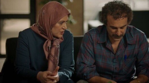چرا مردم پای تماشای پایتخت می‌نشینند؟